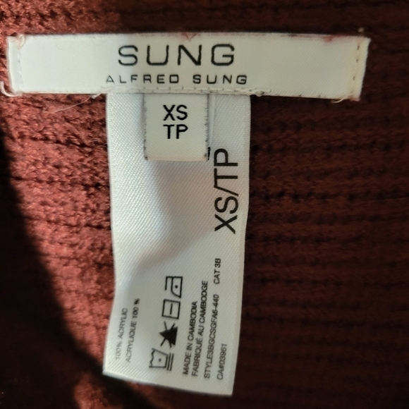 SUNG Alfred Sung xs fringed button up wrap style sweater burgundy boho - Picture 8 of 9